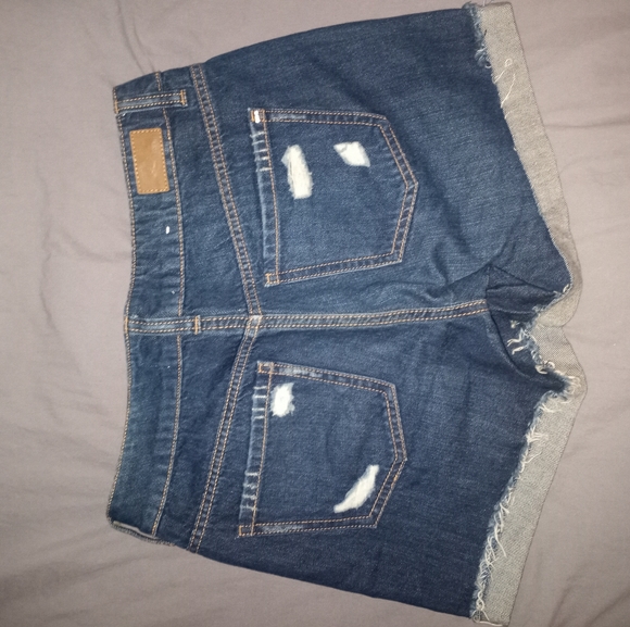 NWOT DENIM SHORTS - Picture 2 of 3
